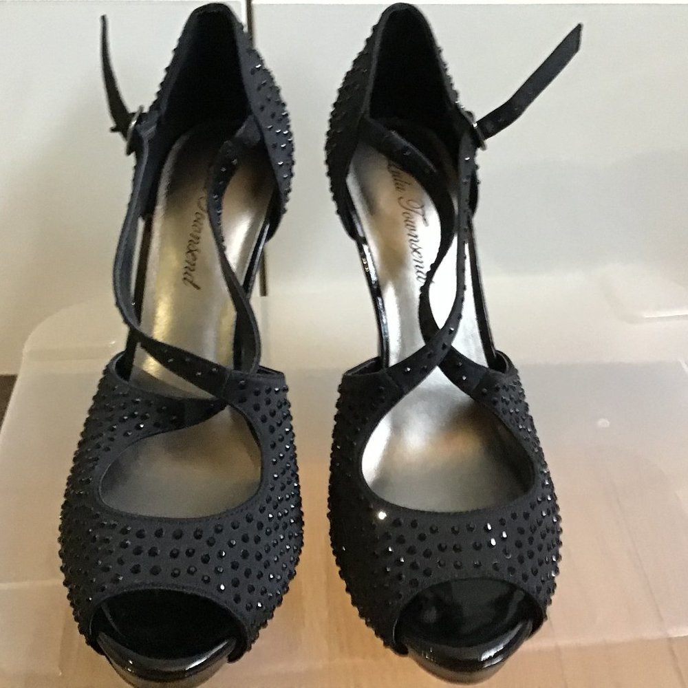 Lulu Townsend black studded heel